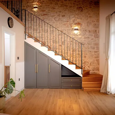 Marchelina House