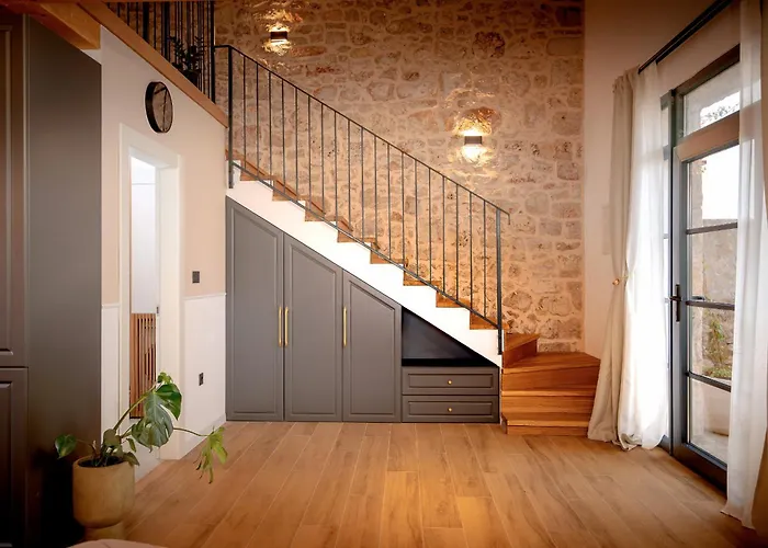 Marchelina House